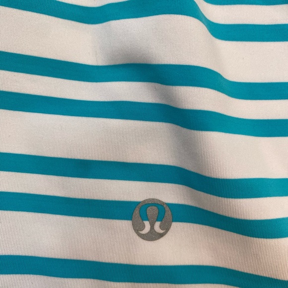 Lululemon Free To Be tank - Picture 2 of 4